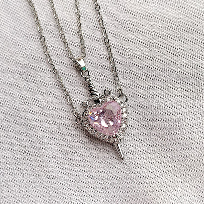 Collar Heartblade + Collar de espada de regalo