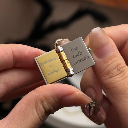 Collar de Libro para Mamá