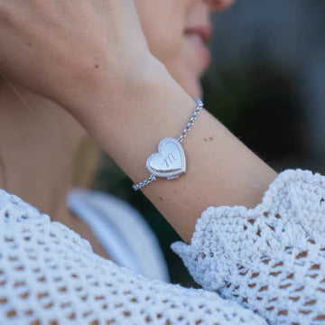 Pulsera Medallón Corazón Personalizada